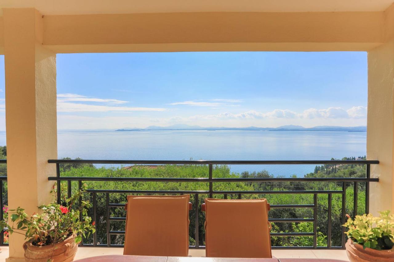 Villa Natasha Katavolos ภายนอก รูปภาพ