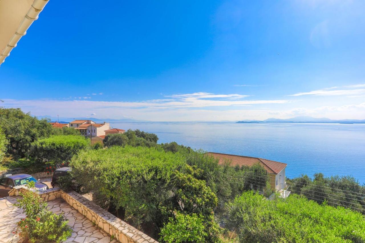 Villa Natasha Katavolos ภายนอก รูปภาพ